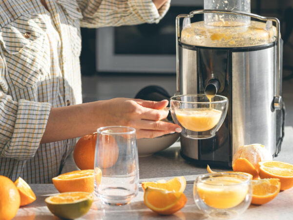 orange juicer machine